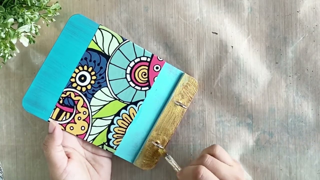 DIY Keyring holder #diy #decoupage #box #homedecor #handmade #5mincraft #upcycle #craftangles #hndmd