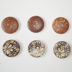Wooden Circle Shape Button Pattern 4 - Small (Brown Background with black flowers)