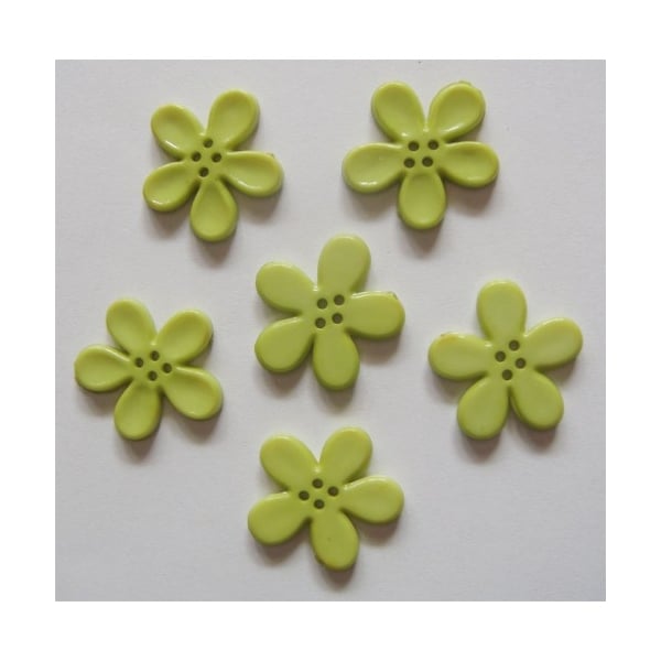 Large Plastic Flower Buttons - Green