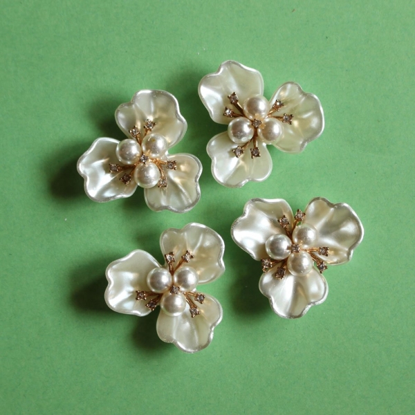 Pearl Flowers - Design 3