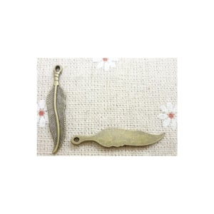 Vintage Feather Charms (Pack of 5 pcs)