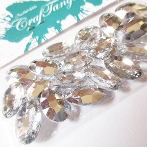 oval_shiny_stones_1