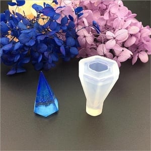3D Pyramid Silicone Jewellery Mould